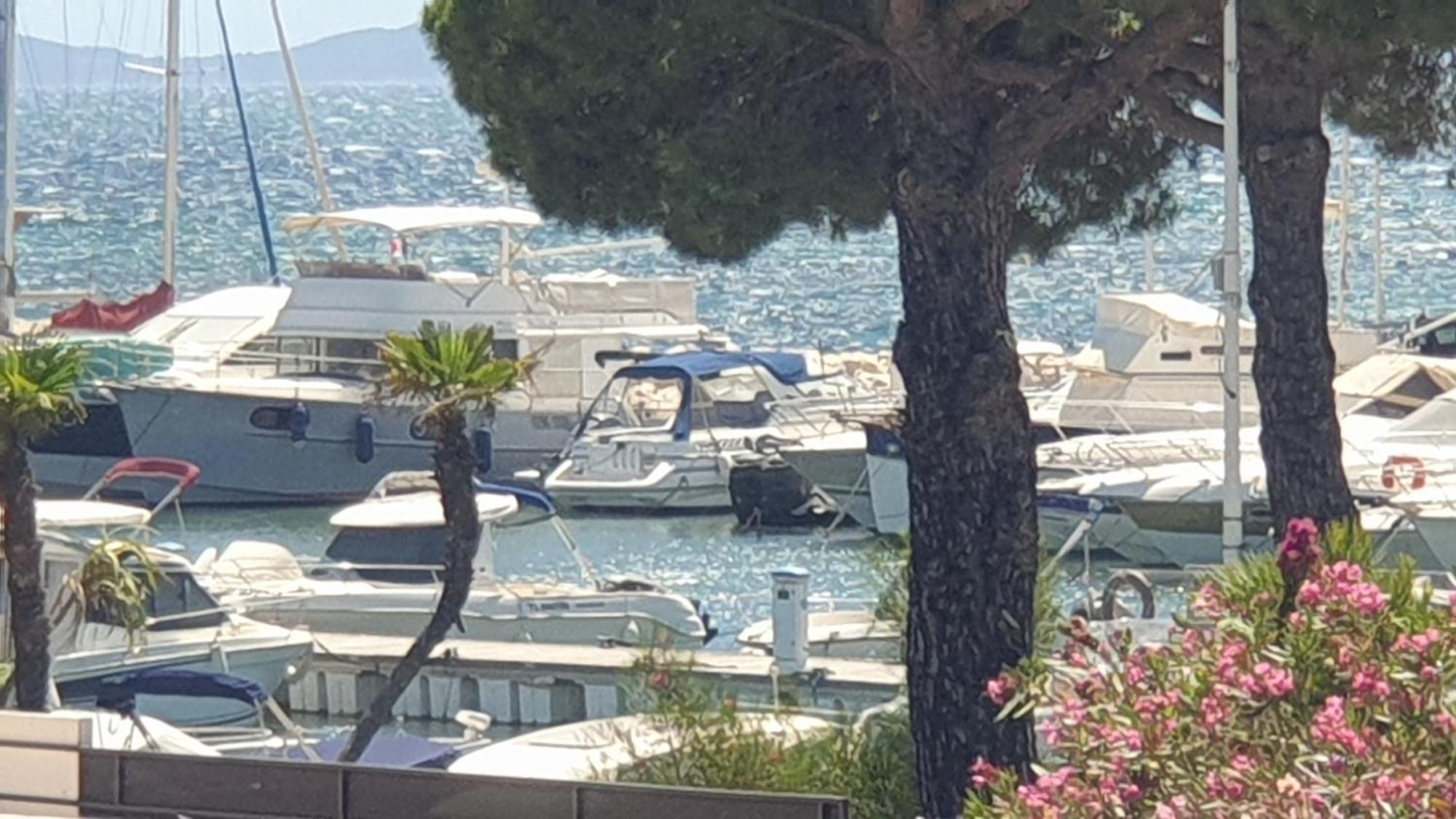 Plage Miramar La Londe-les-Maures Eksteriør billede